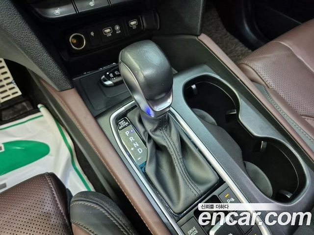 Hyundai Santafe 2019 — photo 15