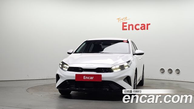 Kia K3 2023 — photo 3