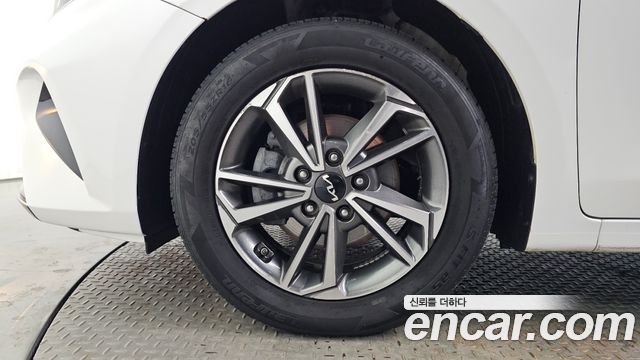 Kia K3 2023 — photo 5