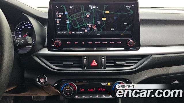 Kia K3 2023 — photo 16