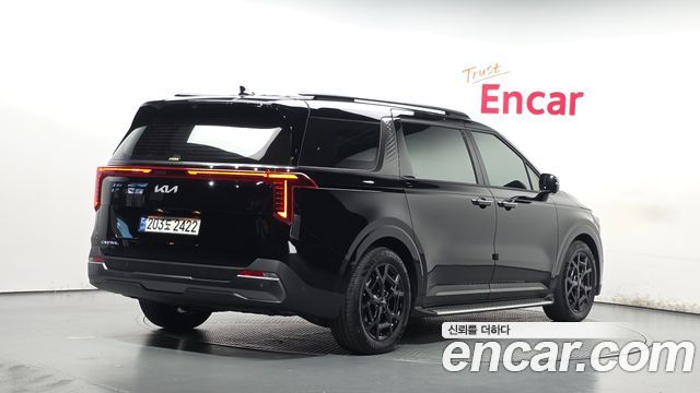 Kia Canival 2024 — photo 2