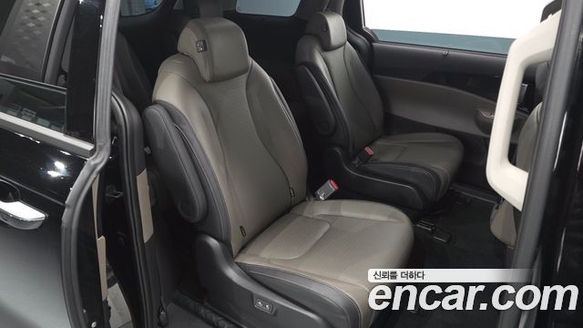 Kia Canival 2024 — photo 17