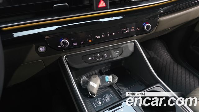 Kia Canival 2024 — photo 23