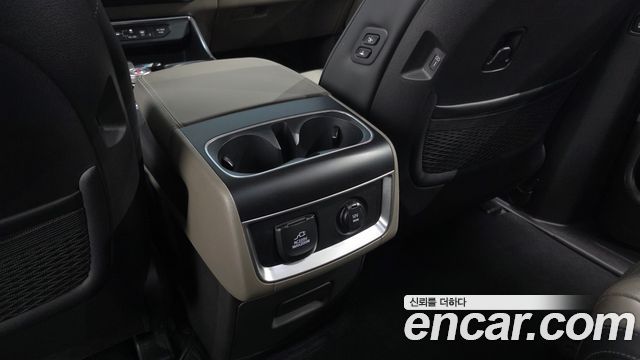 Kia Canival 2024 — photo 33
