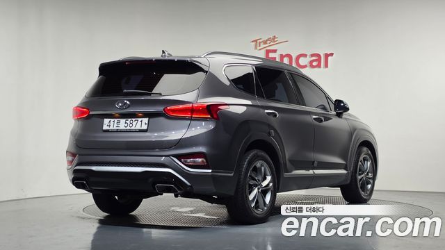 Hyundai Santafe 2019 — photo 2