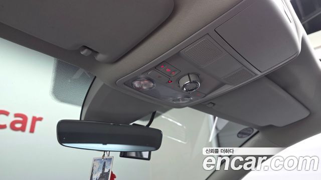 Volkswagen Passat 2018 — photo 16