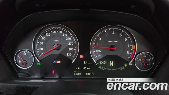 BMW M4 2018 — photo 11