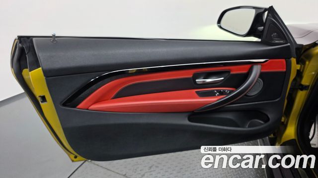 BMW M4 2018 — photo 14