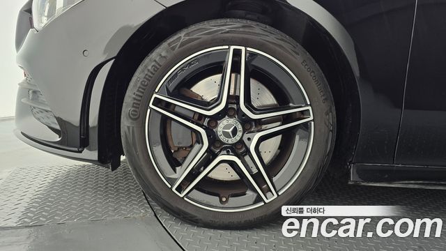 Mercedes-Benz CLA-Class 2020 — photo 5