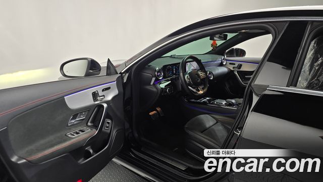 Mercedes-Benz CLA-Class 2020 — photo 10
