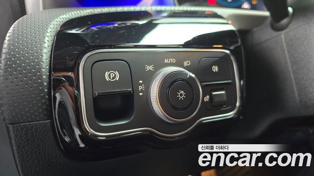 Mercedes-Benz CLA-Class 2020 — photo 20
