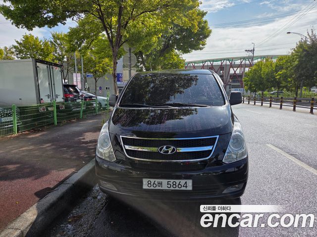 Hyundai Starex 2012 — photo 2