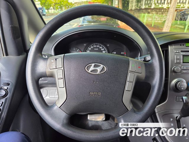 Hyundai Starex 2012 — photo 7