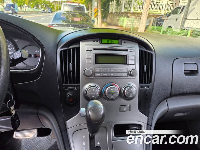 Hyundai Starex 2012 — photo 16