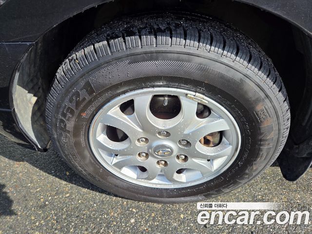 Hyundai Starex 2012 — photo 19