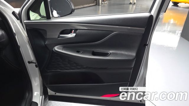 Hyundai Santafe 2020 — photo 14