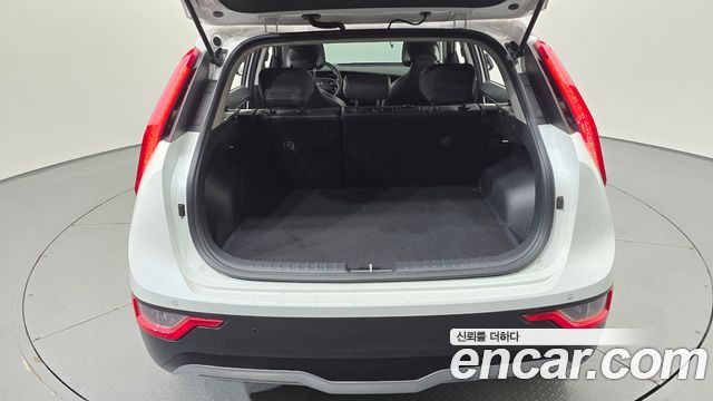Kia Niro 2023 — photo 23