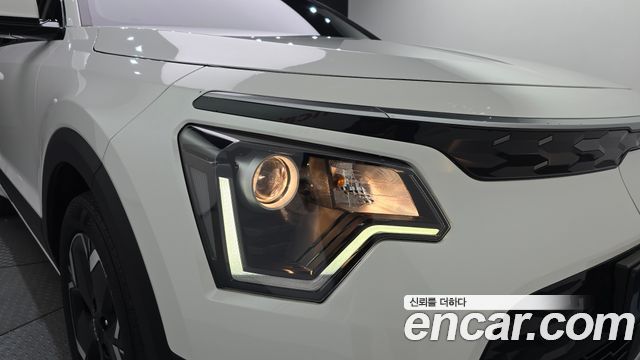 Kia Niro 2023 — photo 8