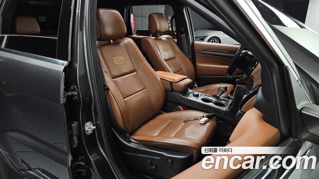 Jeep Cherokee 2020 — photo 10