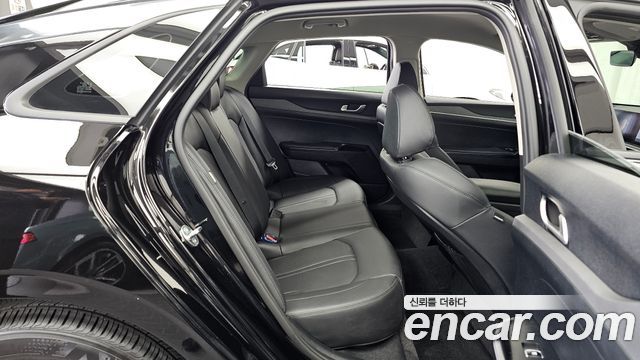 Kia K5 2024 — photo 18