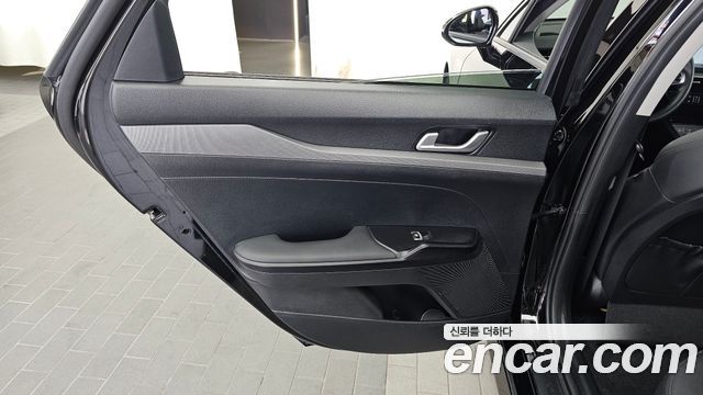 Kia K5 2024 — photo 15