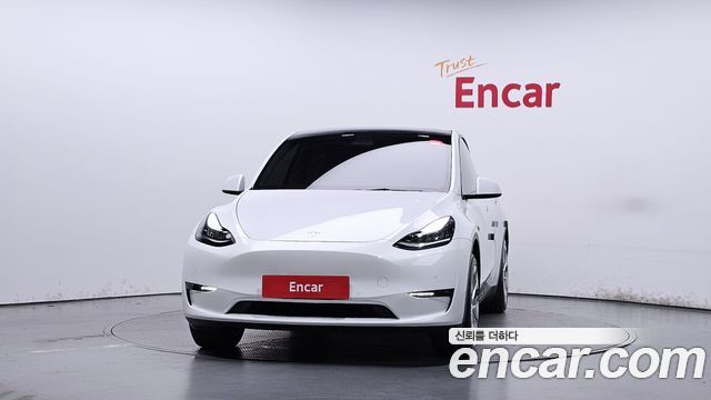 Tesla Model Y 2021 — photo 3