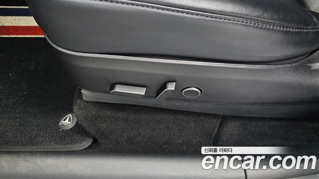 Tesla Model Y 2021 — photo 29