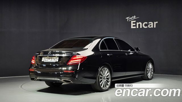 Mercedes-Benz E-Class 2019 — photo 2