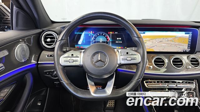 Mercedes-Benz E-Class 2019 — photo 13