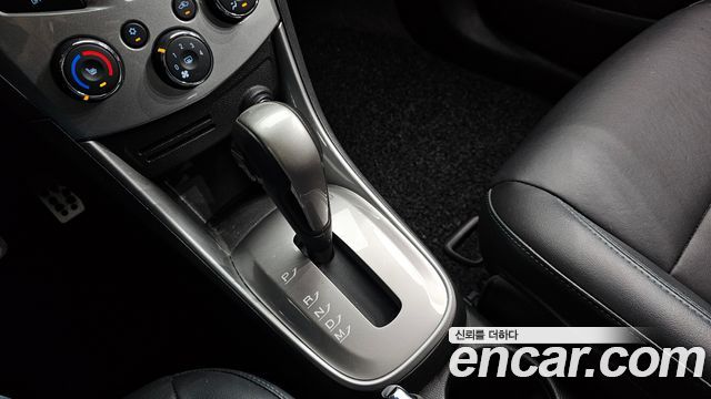 Chevrolet Korea Trax 2016 — photo 9