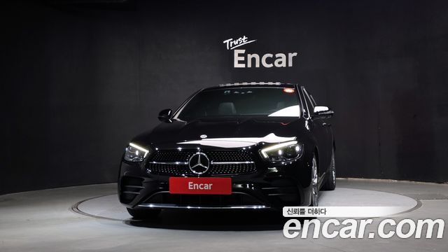 Mercedes-Benz E-Class 2022 — photo 3