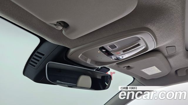 Volvo XC40 2025 — photo 32
