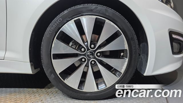 Kia K5 2011 — photo 5