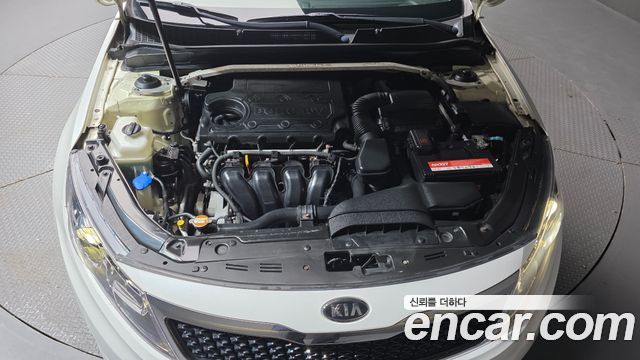 Kia K5 2011 — photo 6