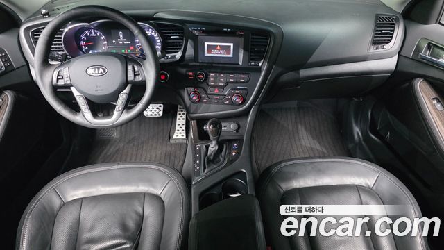 Kia K5 2011 — photo 7