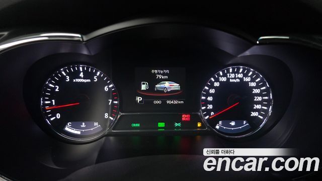 Kia K5 2011 — photo 8