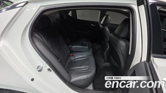 Kia K5 2011 — photo 19