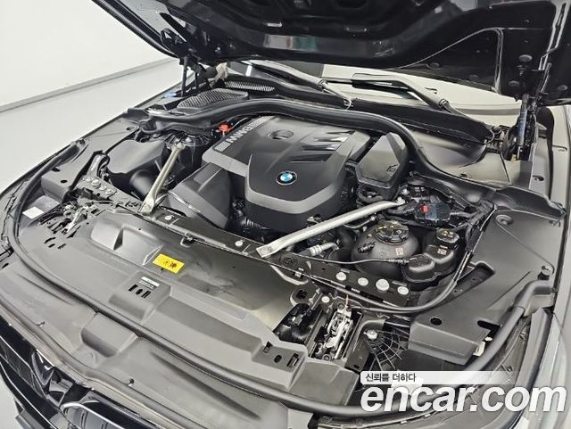 BMW 5-Series 2024 — photo 5