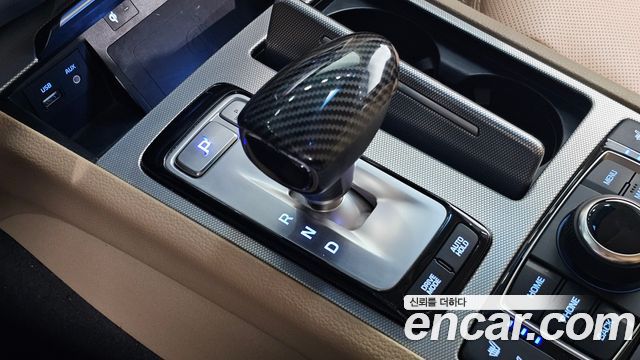 Genesis G80 2017 — photo 12
