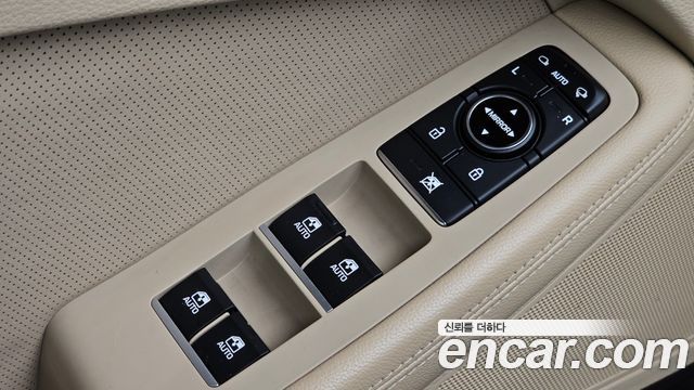 Genesis G80 2017 — photo 20