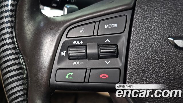 Genesis G80 2017 — photo 24
