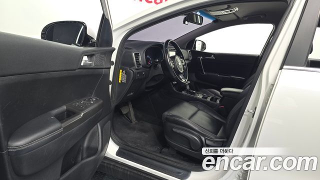 Kia Sportage 2016 — photo 13