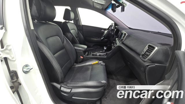 Kia Sportage 2016 — photo 16