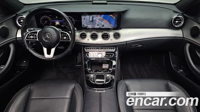 Mercedes-Benz E-Class 2019 — photo 10