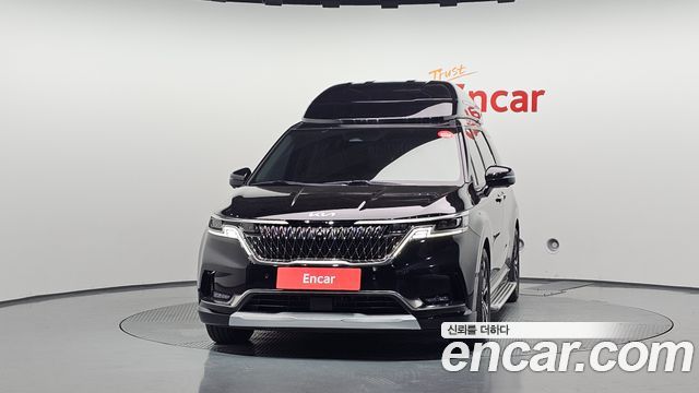 Kia Canival 2022 — photo 3