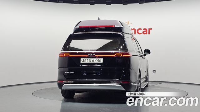 Kia Canival 2022 — photo 4