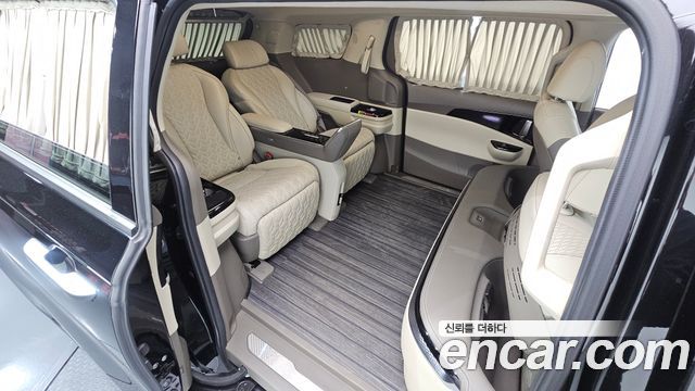 Kia Canival 2022 — photo 11