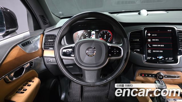 Volvo XC90 2020 — photo 19