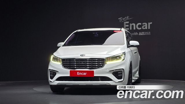 Kia Canival 2019 — photo 3