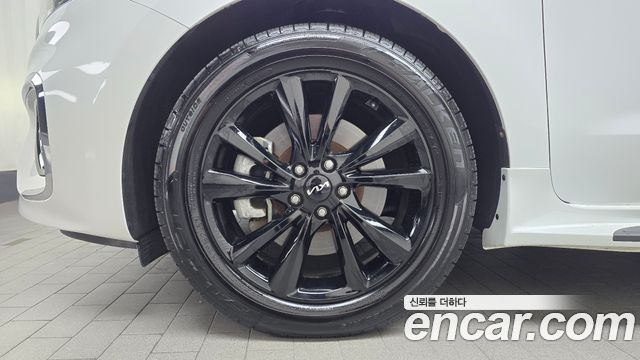 Kia Canival 2019 — photo 5